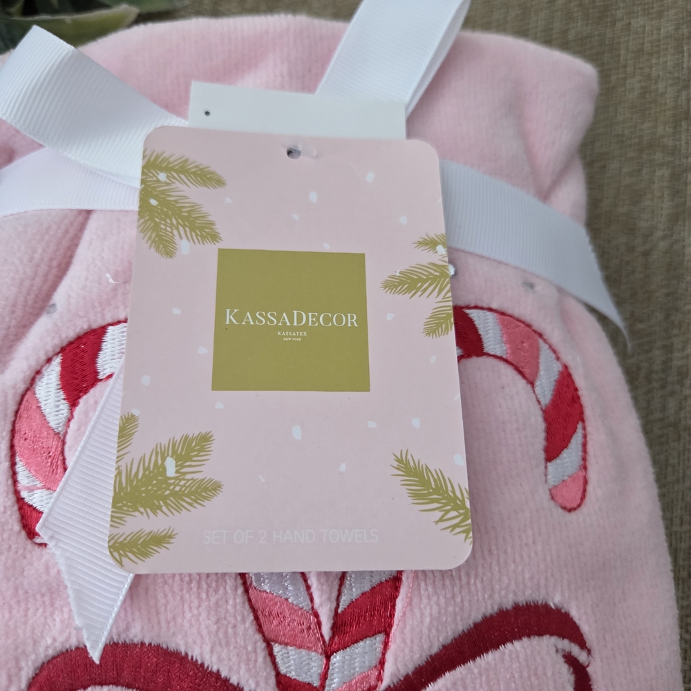 KassaDecor Pink Candy Cane Hand Towels - Picture 3 of 4